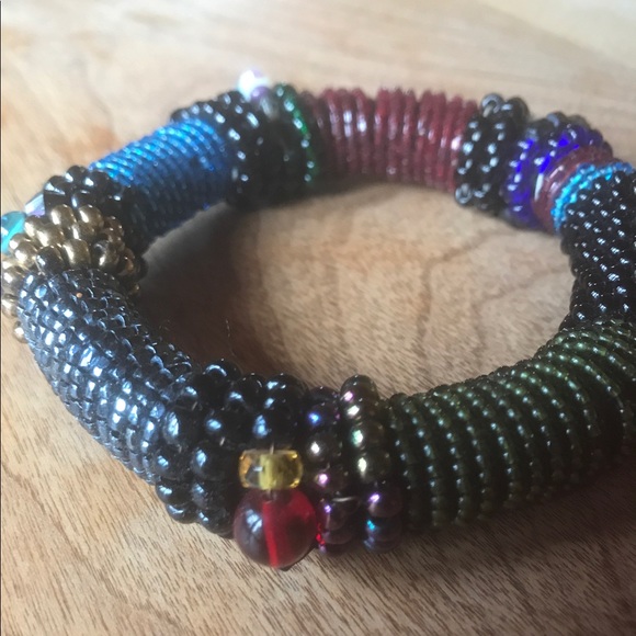 Bangle beaded bracelet - Picture 2 of 3